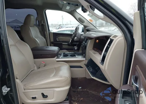 2013 Ram 1500 Laramie из США, поврежденный, VIN 1C6RR7NT8DS503916